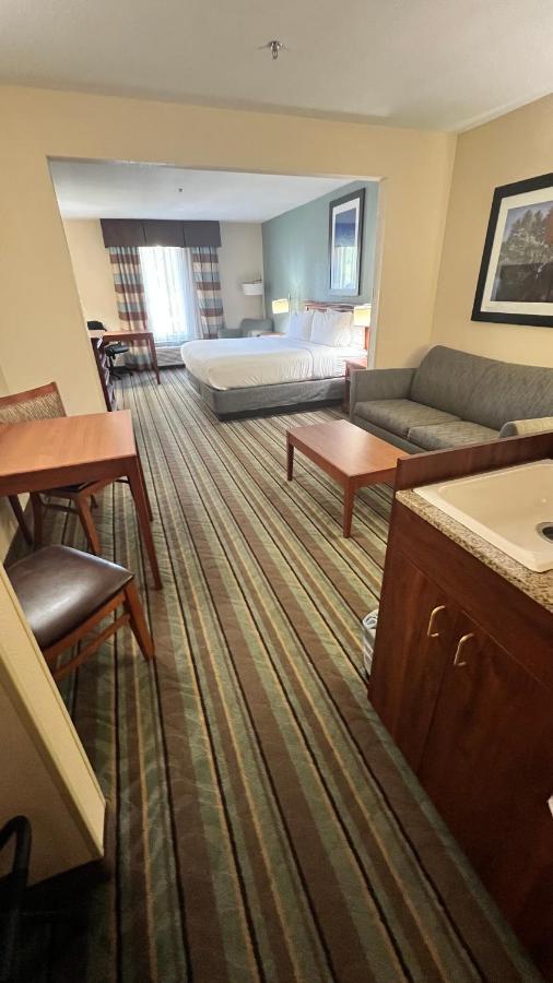 Holiday Inn Express & Suites Salamanca, An Ihg Hotel Dış mekan fotoğraf